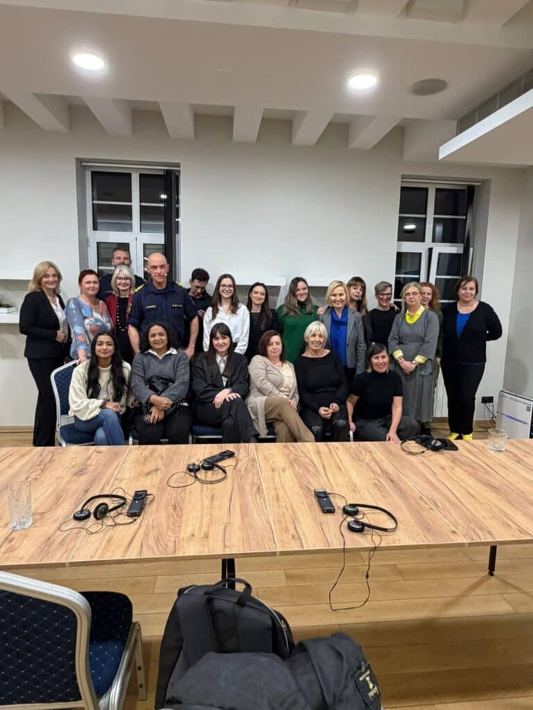 e550defc-d37e-4e73-a270-0ad73a1d1461